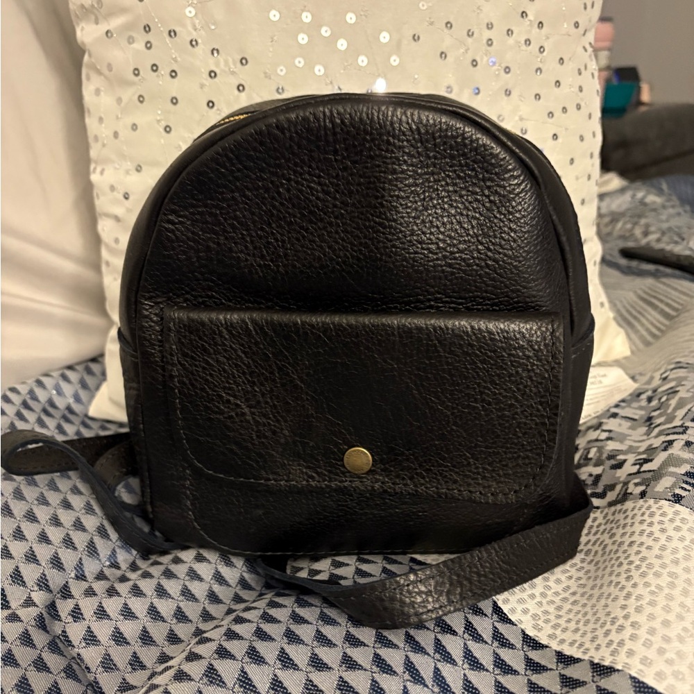 Portland Leather Classic Black Backpack
